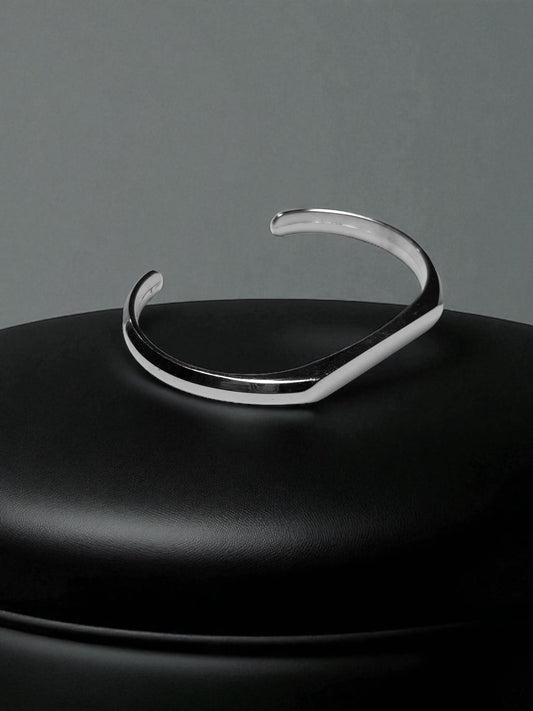 Sleek Free Sized Bracelet (Limited Edition)