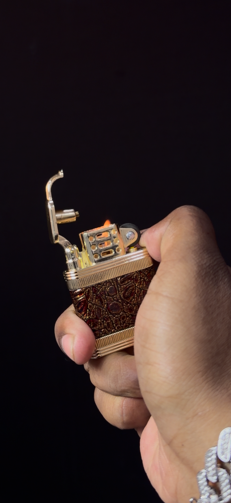 Wood Husk Lighter